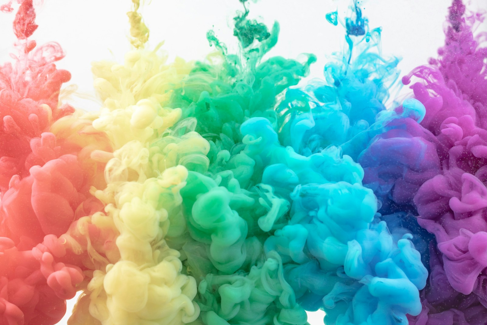 Photo by Pawel Czerwinski assorted-color smoke